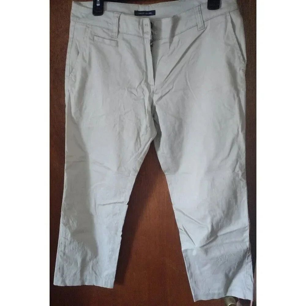 Tommy Hilfiger Twill Capris Size 8 | Office-Wear Essential | Flattering Fit